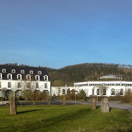 Hotel Zur Werra Шмалькальден Экстерьер фото