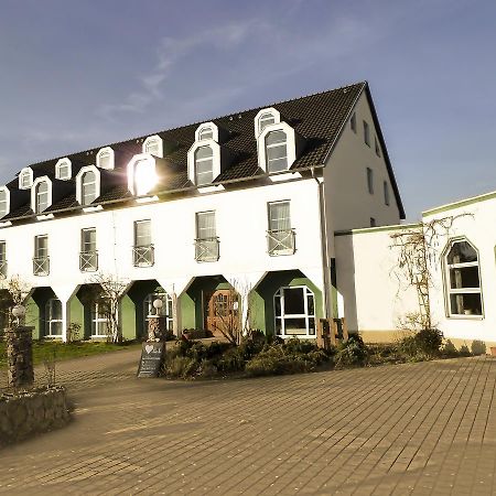 Hotel Zur Werra Шмалькальден Экстерьер фото