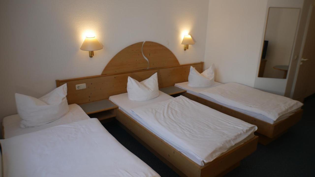 Hotel Zur Werra Шмалькальден Экстерьер фото